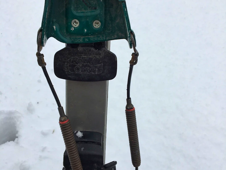 Nodica telemarkski med rottefella kandaharbinding