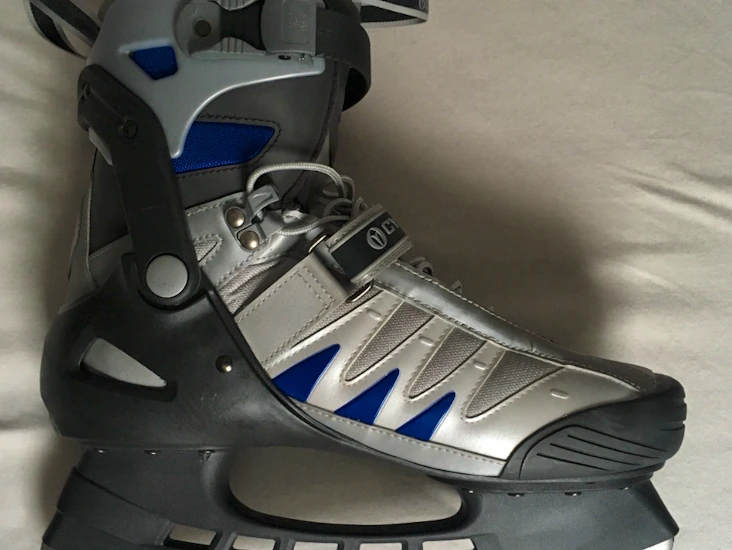 Skøyter: hockeyskøyter(str.43-45)