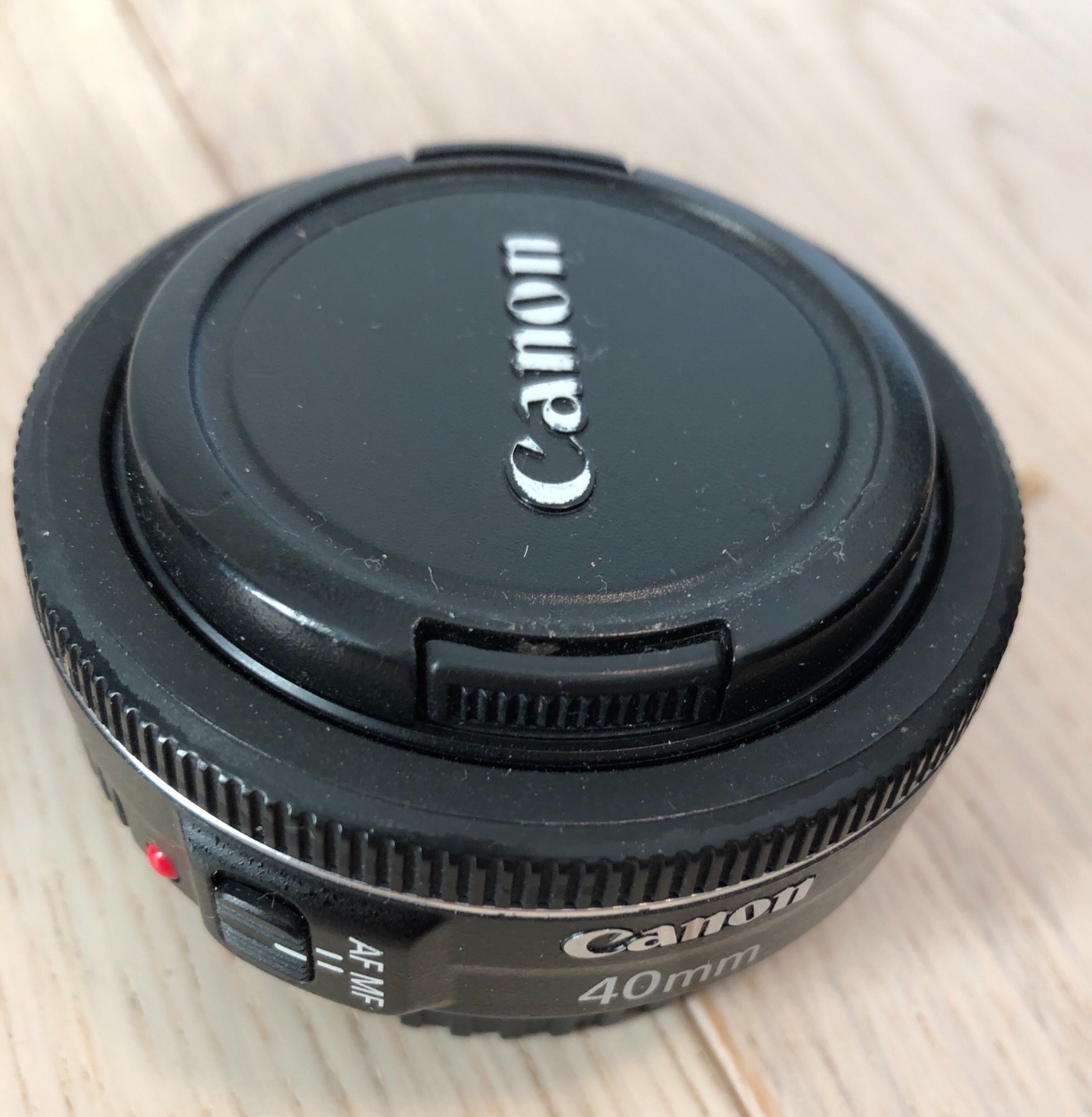 Canon ef 40mm f/2.8 stm