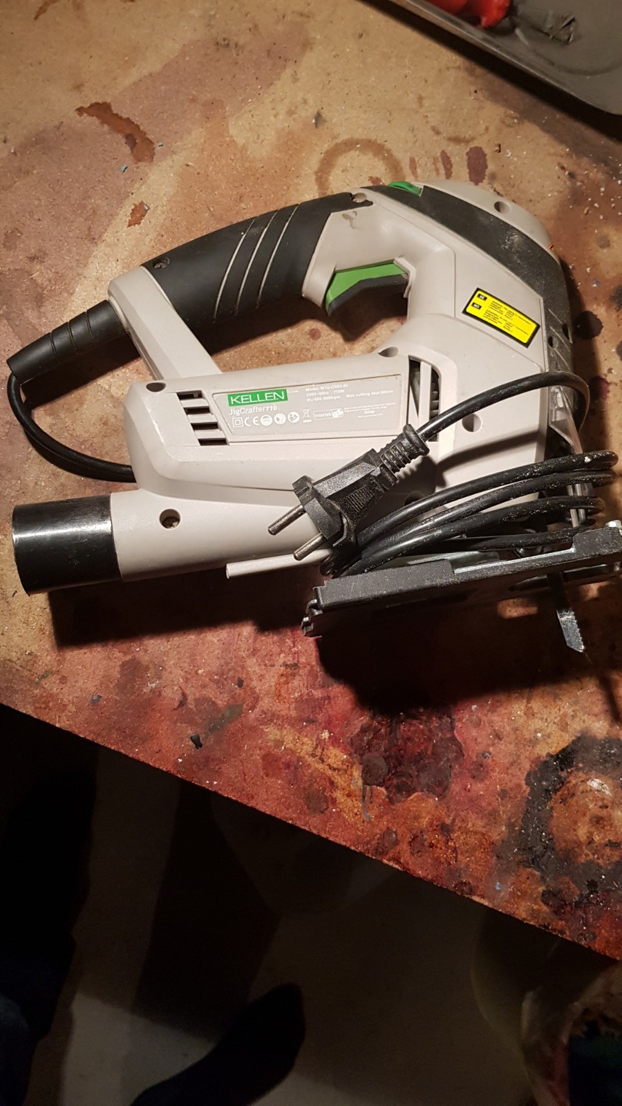 Kellen stikksag 710w med lasersikte