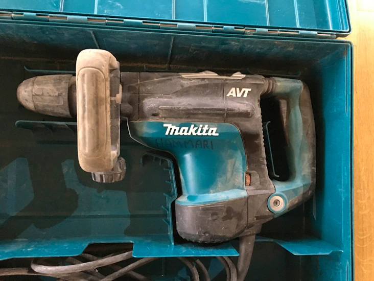 Makita kraftig borrhammer