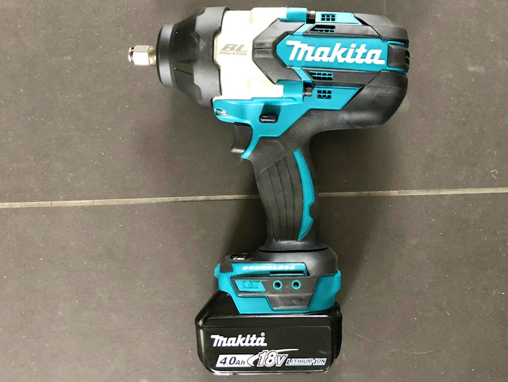 Råsterk muttertrekker makita